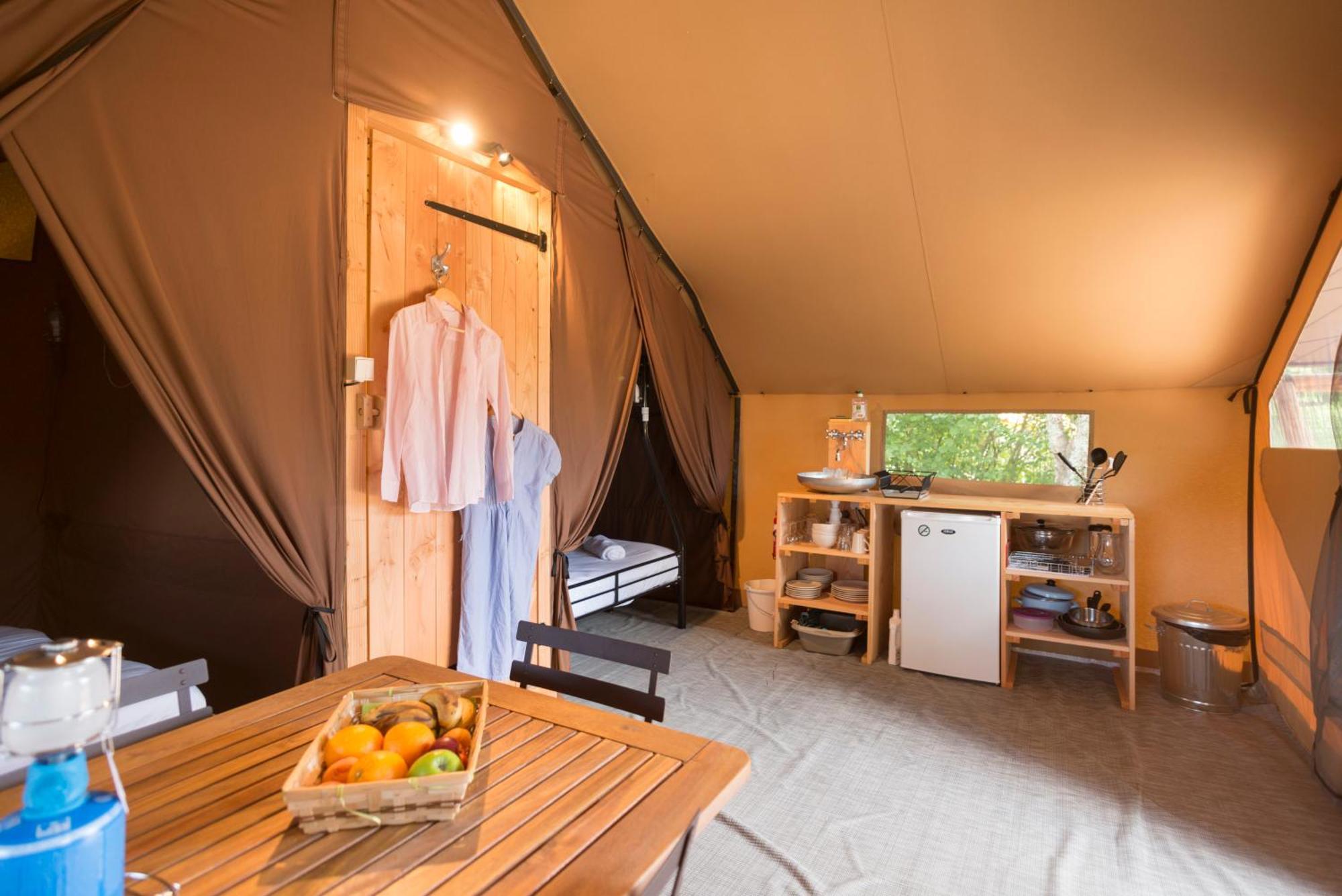 Huttopia La Claree Val-des-Prés Zimmer foto